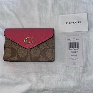 NWT COACH Tammie Card Case Strawberry & Signature Canvas